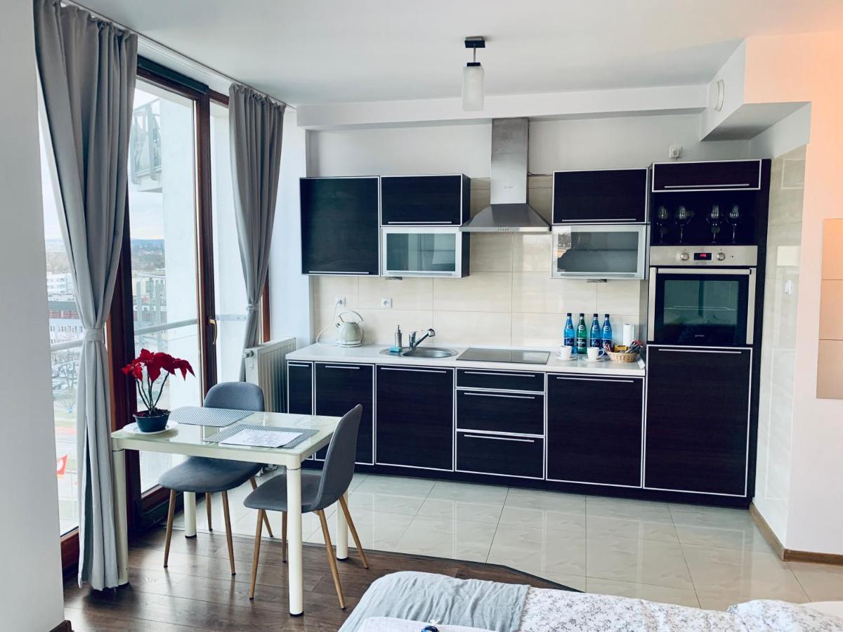 City View Wellness Apartment Swim&Steam&Relax 크라쿠프 외부 사진